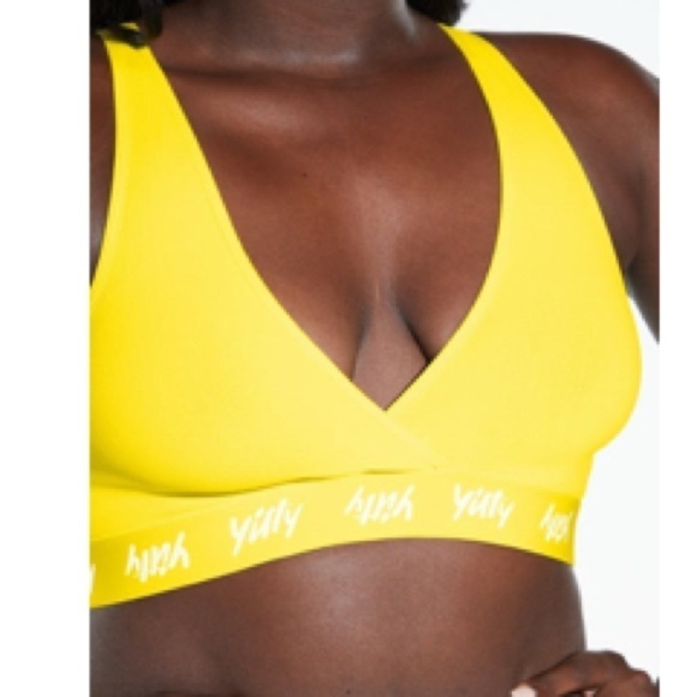 Yitty Collection Fabletics Major Label Smoothing Cross-Front Bralette Medium